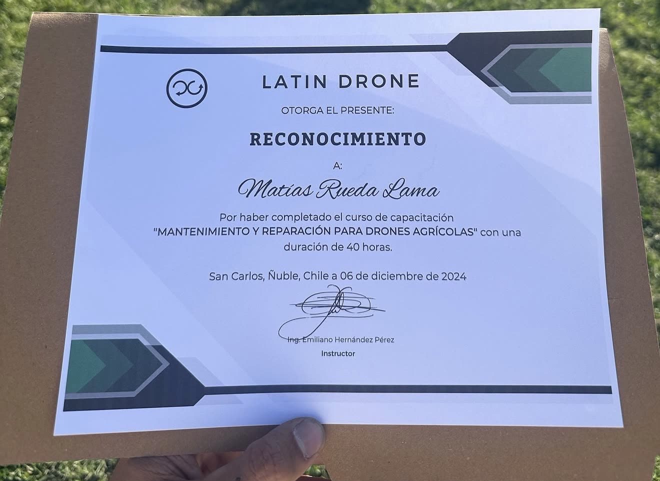 Mantenimiento y reparación de drones agrícolas